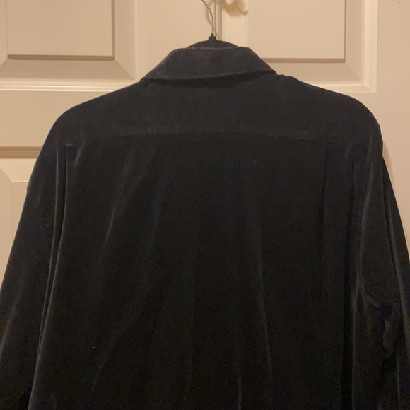 Quackery factory black button down with holly - Picture 5 of 5